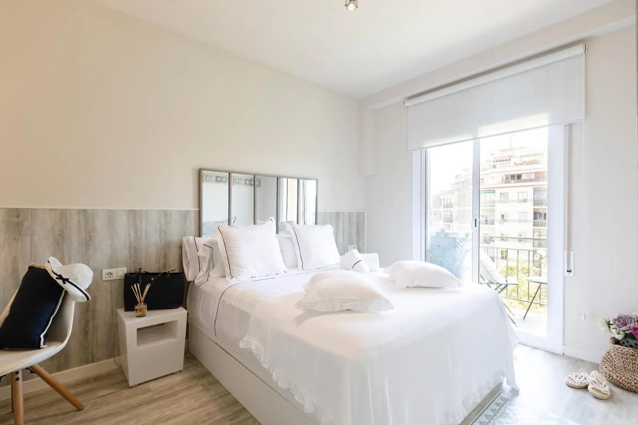 Chic Gran Via Apartment location